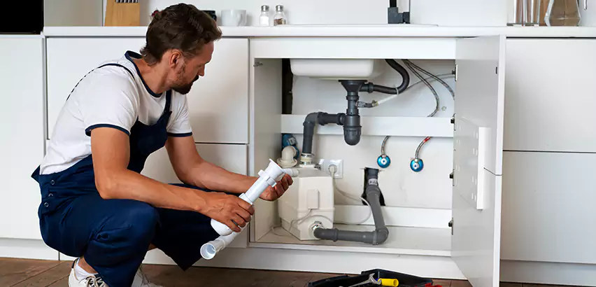 Plumbers for Frozen Pipes in New River